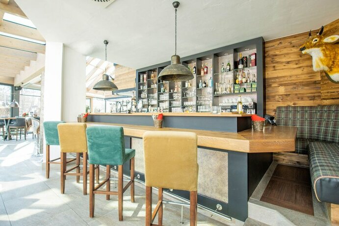 Imagen del bar/restaurante del Hotel Tanne. Foto 15