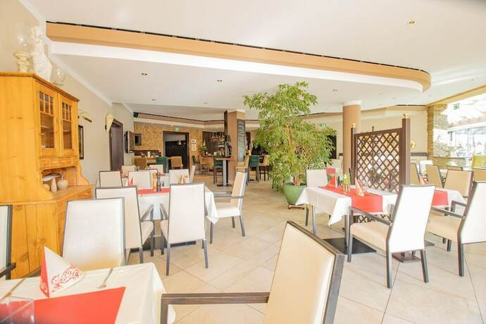 Imagen del bar/restaurante del Hotel Tanne. Foto 16