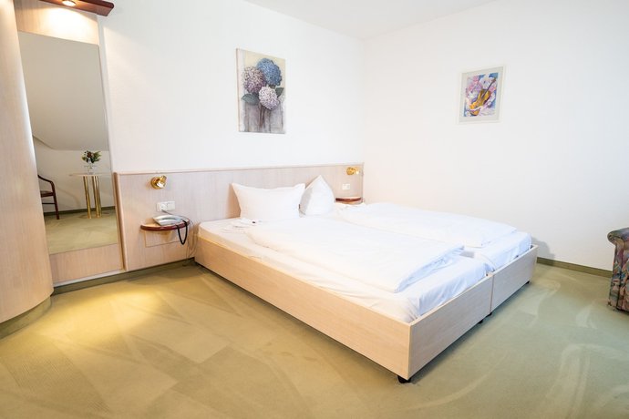 Imagen de la habitación del Hotel Tanne in Saalfeld. Foto 19