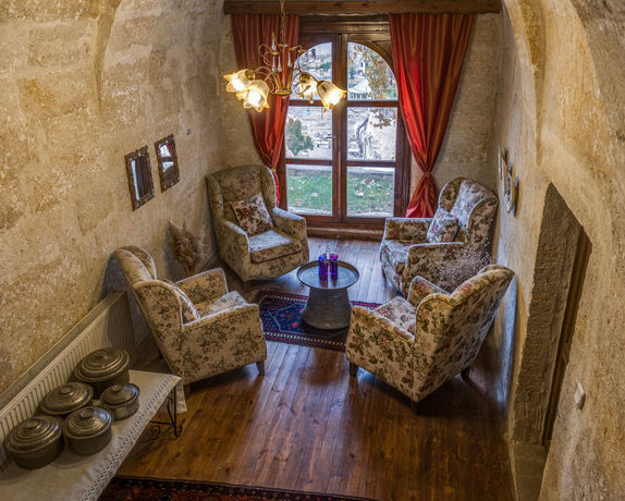 Imagen de los interiores del Hotel Temenni Evi. Foto 16
