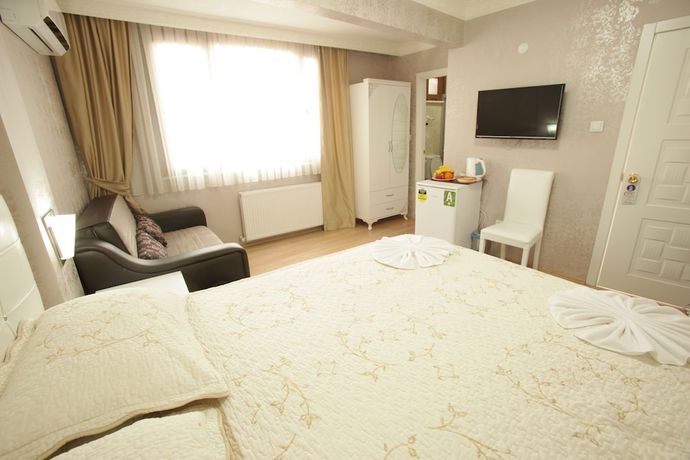 Imagen de la habitación del Hotel Terrace Istanbul. Foto 9