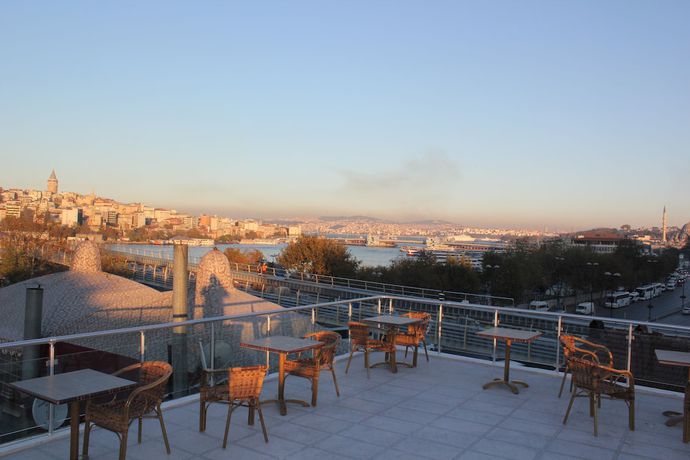Imagen de los exteriores del Hotel Terrace Istanbul. Foto 15