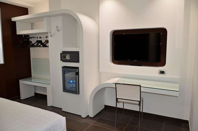 Imagen de la habitación del Hotel Testani Frosinone. Foto 2