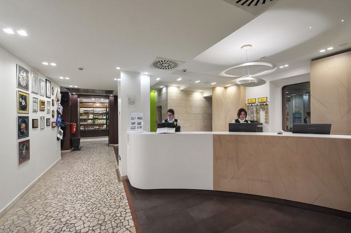 Imagen de los interiores del Hotel Testani Frosinone. Foto 19
