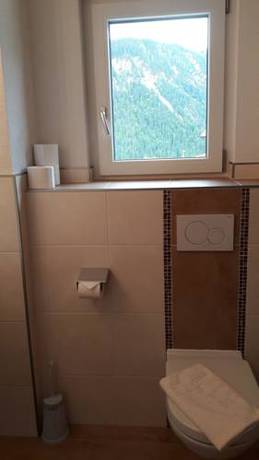 Imagen de la habitación del Hotel Thaneller. Foto 3