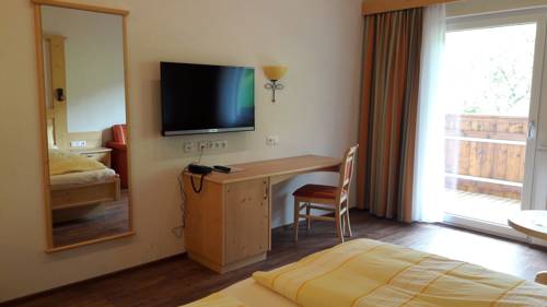 Imagen de la habitación del Hotel Thaneller. Foto 6