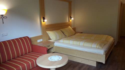 Imagen de la habitación del Hotel Thaneller. Foto 9