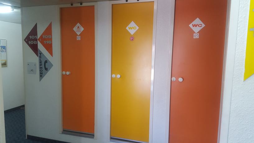 Imagen de la habitación del Hotel Thania. Foto 8