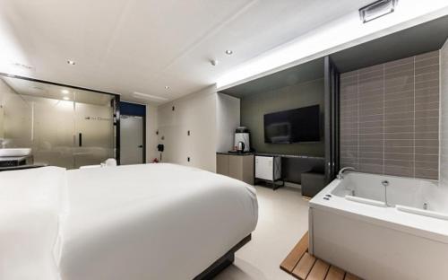 Imagen general del Hotel The Ocean. Foto 9