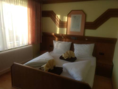 Imagen de la habitación del Hotel Thier. Foto 5