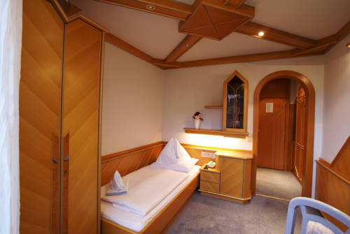 Imagen de la habitación del Hotel Thier. Foto 6