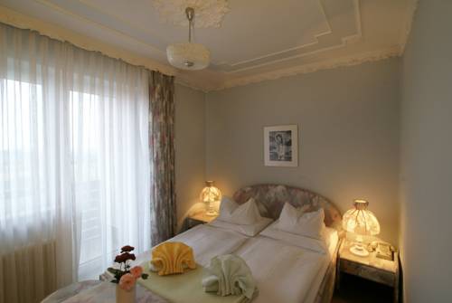 Imagen de la habitación del Hotel Thier. Foto 11