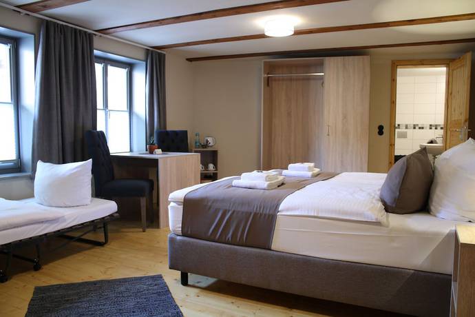 Imagen de la habitación del Hotel Tilia. Foto 17