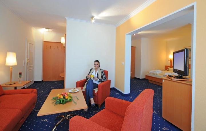 Imagen de la habitación del Hotel Timmendorfer Strand. Foto 9