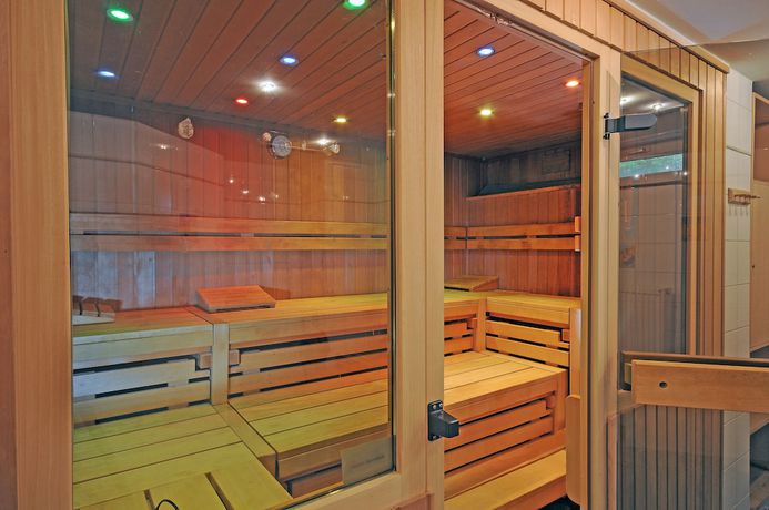 Imagen de la piscina del Hotel Timmendorfer Strand. Foto 19