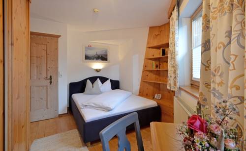 Imagen de la habitación del Hotel Tiroler Stuben. Foto 7
