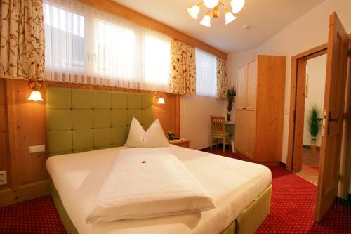Imagen de la habitación del Hotel Tiroler Stuben. Foto 14