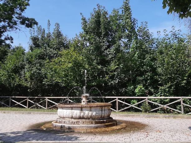 Imagen de los exteriores del Hotel Topazio. Foto 19