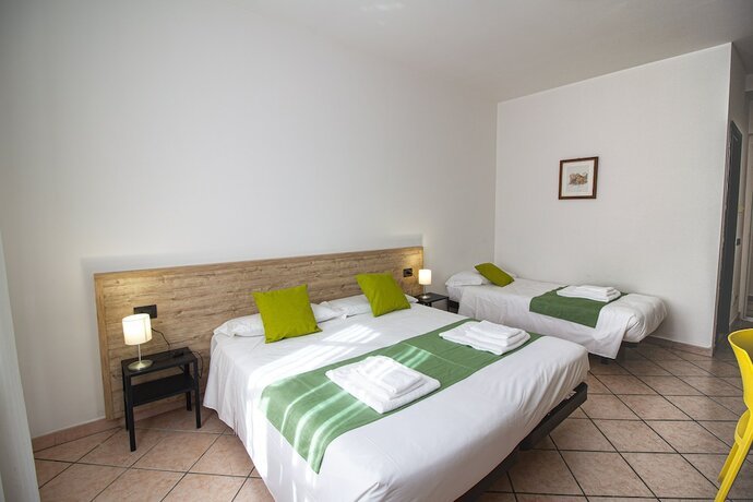 Imagen de la habitación del Hotel Tornielli 9. Foto 20