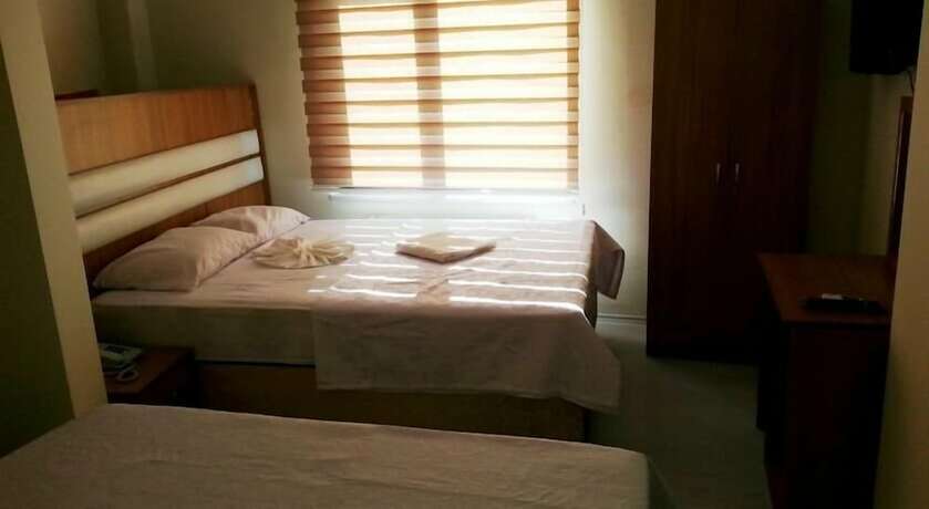 Imagen de la habitación del Hotel Torun. Foto 13