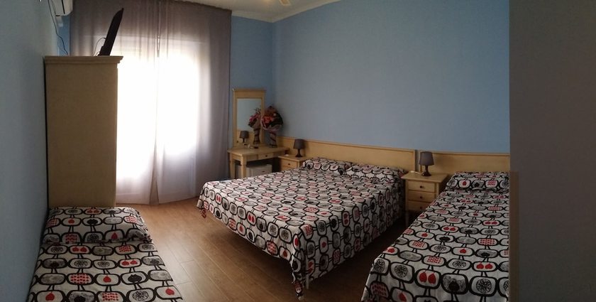 Imagen de la habitación del Hotel Torvaianica. Foto 16