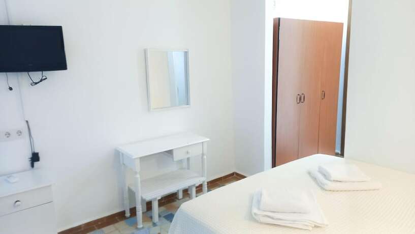 Imagen general del Hotel Tropicana. Foto 4