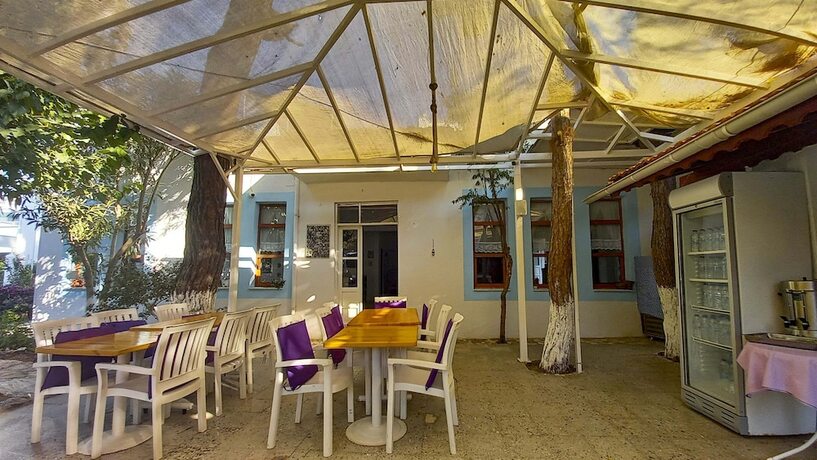 Imagen general del Hotel Tropicana. Foto 6