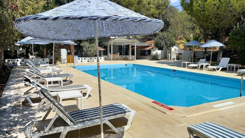 Imagen general del Hotel Tropicana. Foto 15