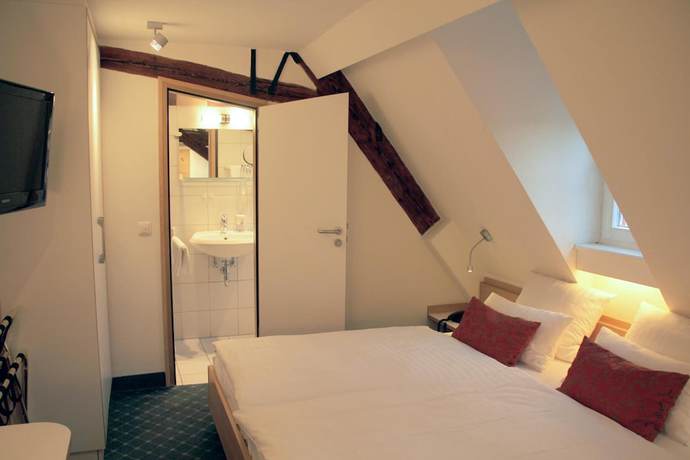 Imagen de la habitación del Hotel Tuchhaus. Foto 15
