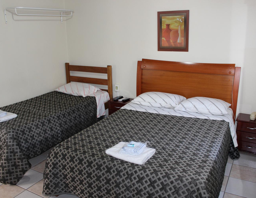 Imagen general del Hotel Turiass&uacute;. Foto 13