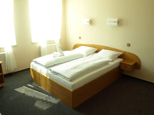 Imagen de la habitación del Hotel U Labutě. Foto 4