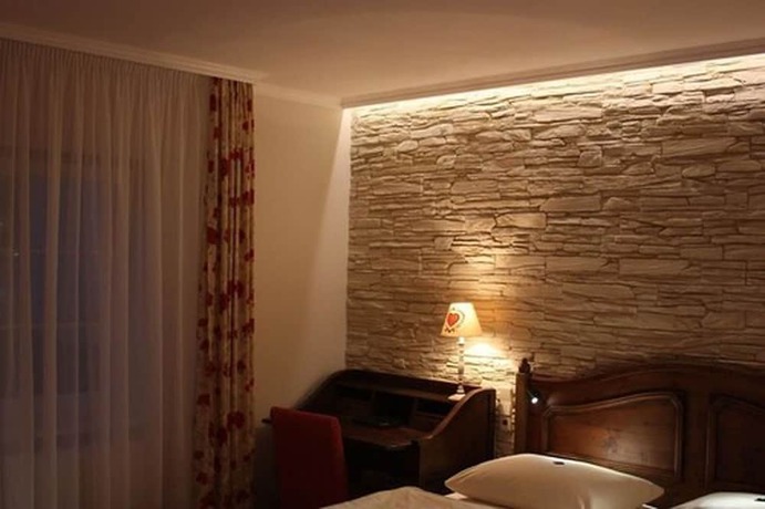 Imagen de la habitación del Hotel Unstruttal. Foto 6