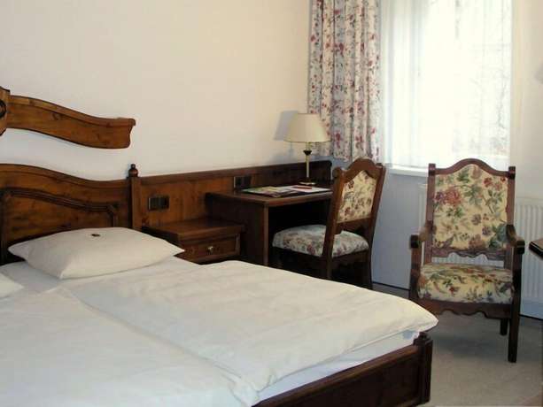 Imagen de la habitación del Hotel Unstruttal. Foto 10