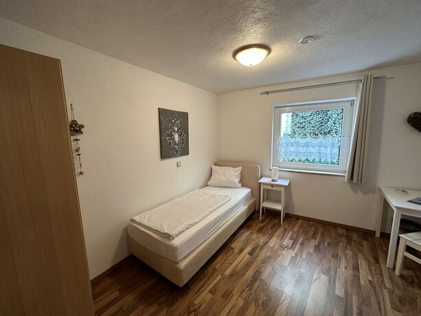 Imagen de la habitación del Hotel Ursula Garni. Foto 16