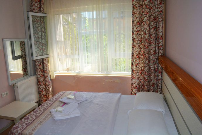 Imagen de la habitación del Hotel &Uuml;lke. Foto 12