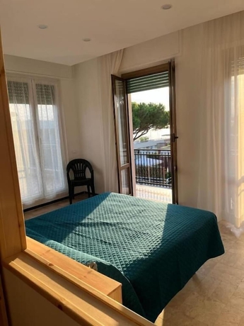 Imagen de la habitación del Hotel Valentino. Foto 4