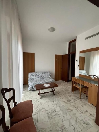 Imagen de la habitación del Hotel Valentino. Foto 6