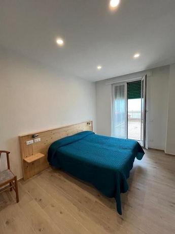 Imagen de la habitación del Hotel Valentino. Foto 8