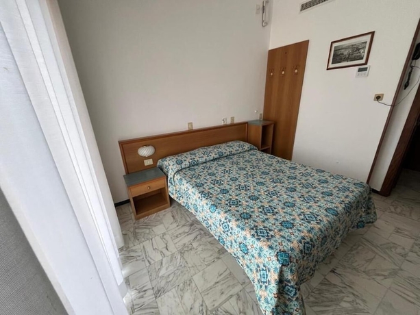 Imagen de la habitación del Hotel Valentino. Foto 9