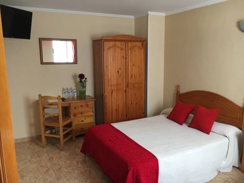 Imagen de la habitación del Hotel Valldigna. Foto 5