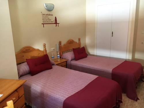 Imagen de la habitación del Hotel Valldigna. Foto 6