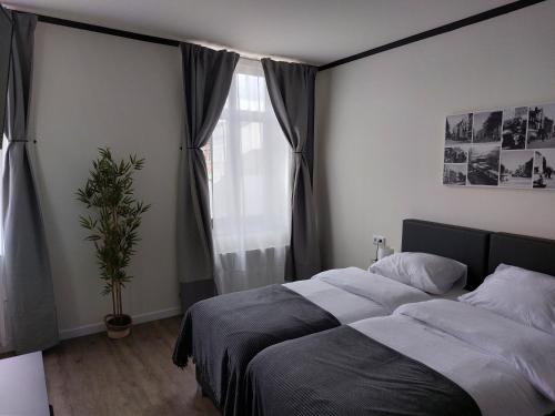Imagen de la habitación del Hotel Vallis. Foto 20