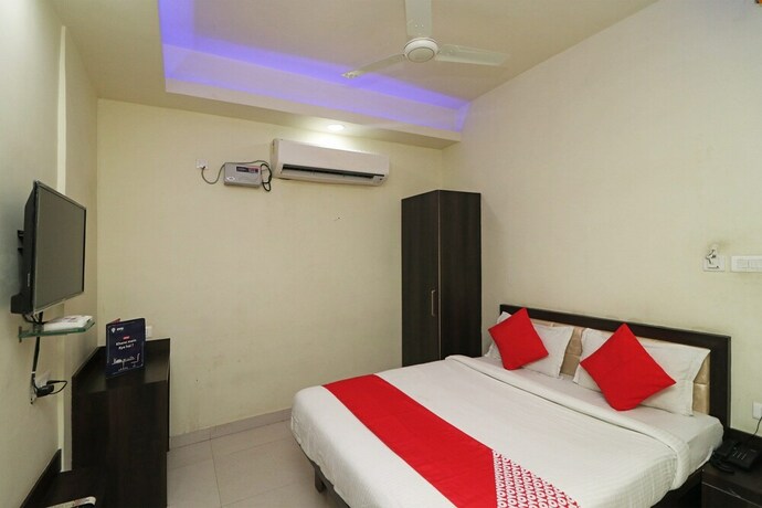 Imagen de la habitación del Hotel Vandana Palace. Foto 4