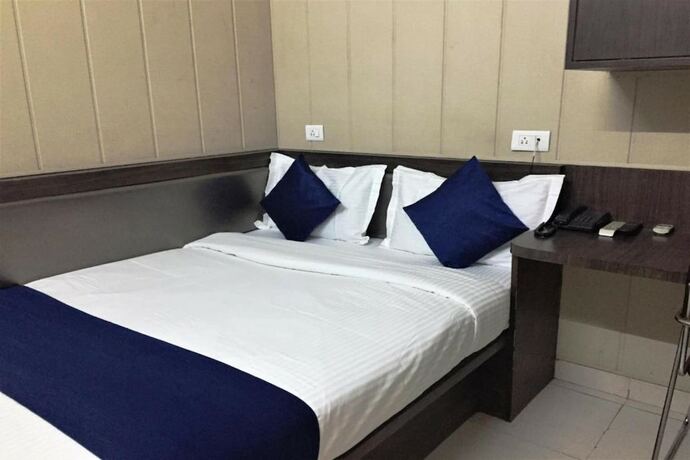 Imagen de la habitación del Hotel Vandana Palace. Foto 9