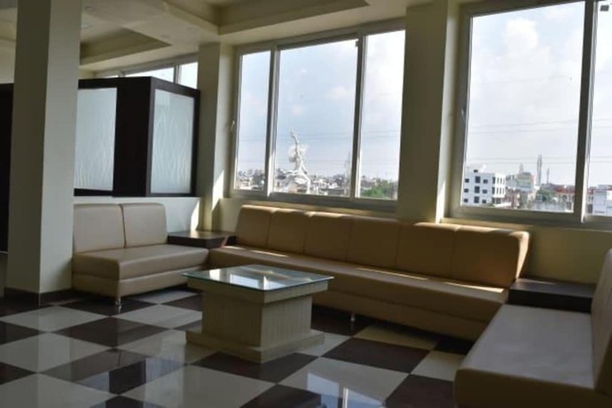 Imagen de los interiores del Hotel Vandana Palace. Foto 15