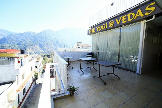 Imagen del bar/restaurante del Hotel Vedas Tapovan. Foto 5