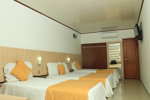 Imagen de la habitación del Hotel Verano Plaza. Foto 3