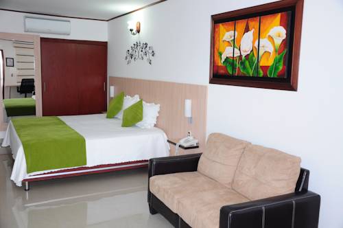 Imagen de la habitación del Hotel Verano Plaza. Foto 4