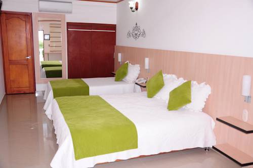 Imagen de la habitación del Hotel Verano Plaza. Foto 6