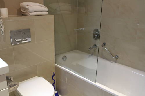 Imagen de la habitación del Hotel Verdi. Foto 5